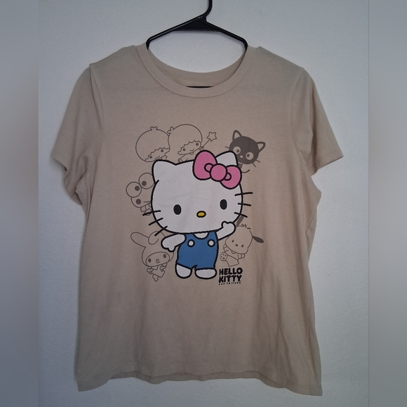 4/$20 Sanrio Hello Kitty And Friends T Shirt - Picture 1 of 7